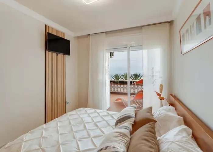 The Sunset * 阿德耶